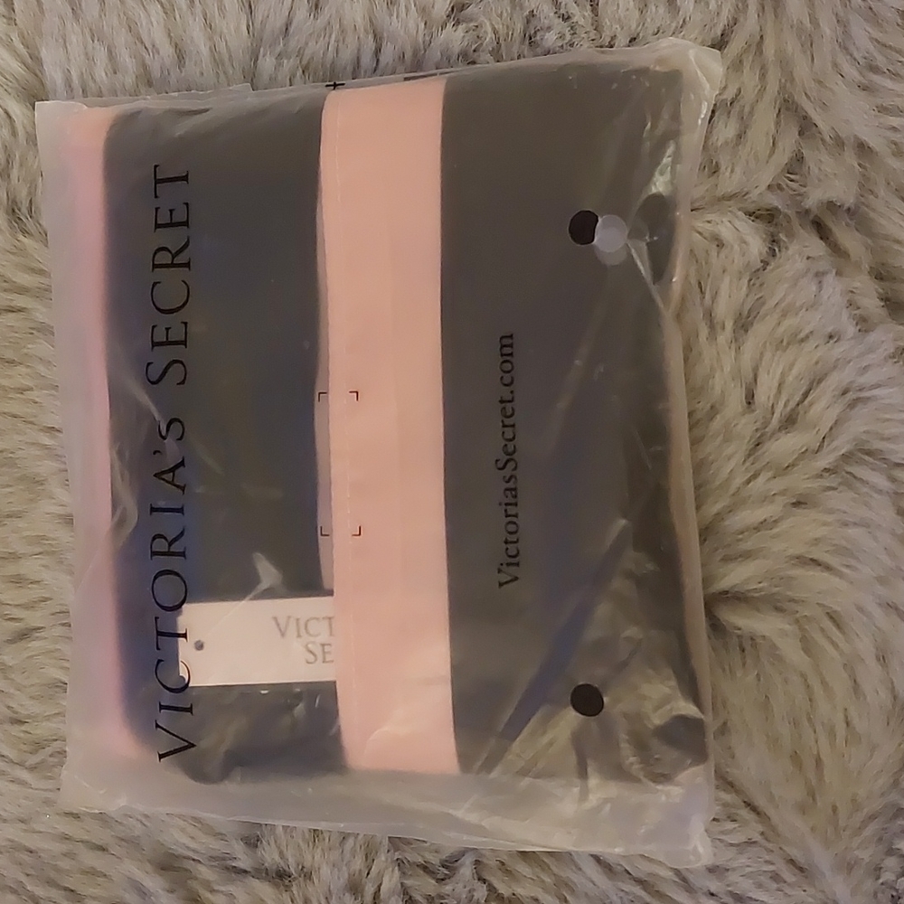 VS shoulder bag